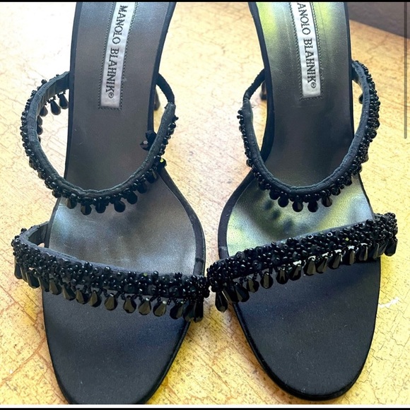 Manolo Blanhik Beaded Mules. - Picture 2 of 7
